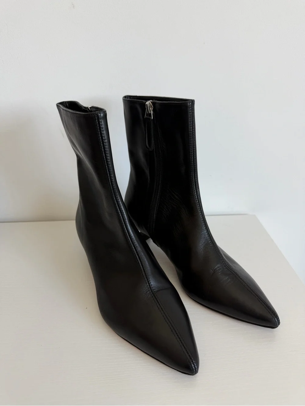 Freda Salvador 6 Lanna Ankle Boot Black Leather Kitten Heel